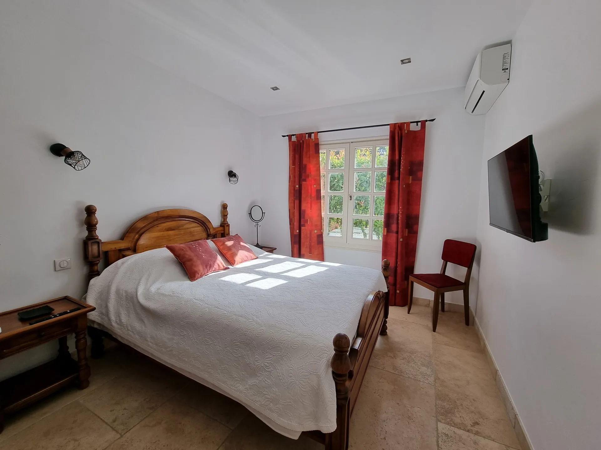 Casa Auténtica — 2/9